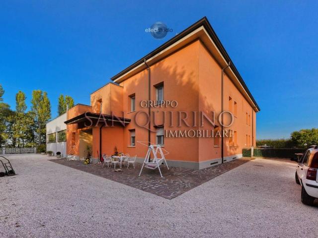 Villa Indipendente in vendita a Unione delle Terre d'Argine, Novi Di Modena