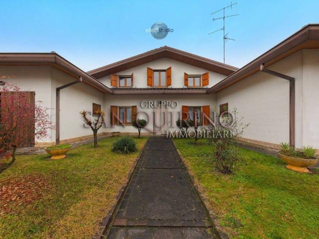 Villa Indipendente in vendita a Unione delle Terre d'Argine, Novi Di Modena