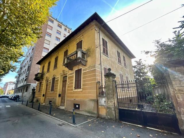 Villa Indipendente in vendita a Piemonte, Alessandria