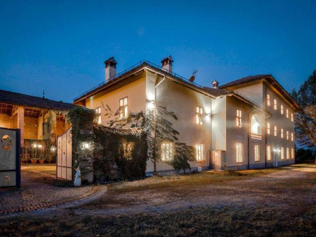 Villa Indipendente in vendita a Piemonte, Alessandria