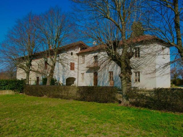 Villa Indipendente in vendita a Piemonte, Alessandria