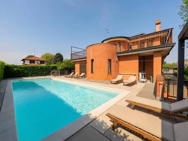 Villa Indipendente in vendita a Unione dei Comuni I Fontanili, Noviglio