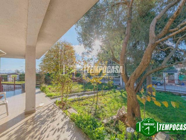 Villa Indipendente in vendita a Unione dei Comuni I Fontanili, Noviglio