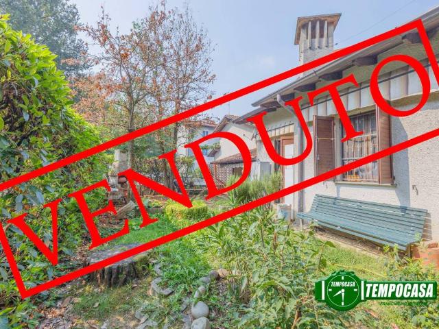 Villa Indipendente in vendita a Unione dei Comuni I Fontanili, Noviglio