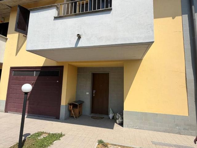 Villa Indipendente in vendita a Unione dei Comuni I Fontanili, Noviglio