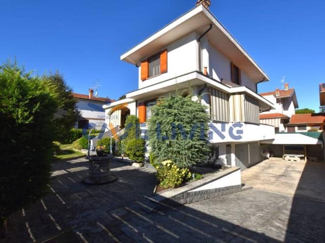Villa Indipendente in vendita a Unione dei Comuni I Fontanili, Noviglio