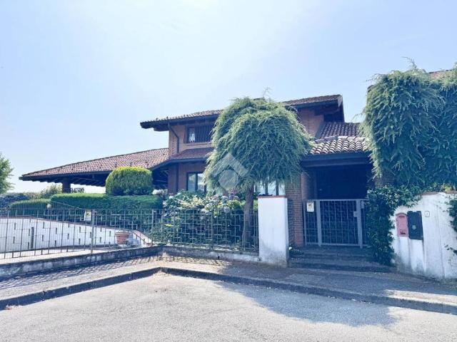 Villa Indipendente in vendita a Unione dei Comuni I Fontanili, Noviglio