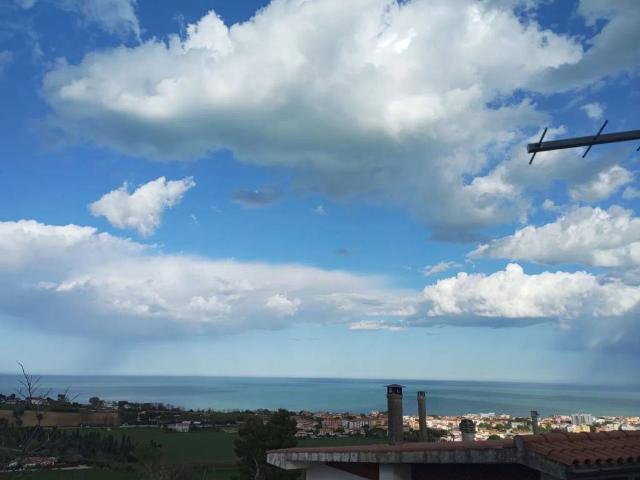 Villa Indipendente in vendita a Marche, Ancona