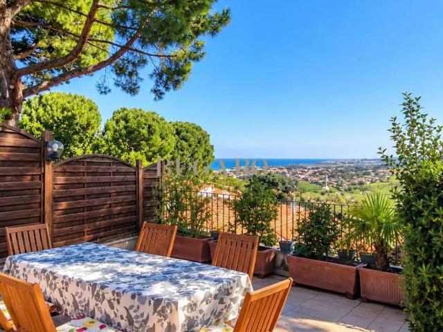 Villa Indipendente in vendita a Marcelli, Numana