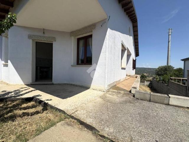 Villa Indipendente in vendita a Città Giardino, Nuoro