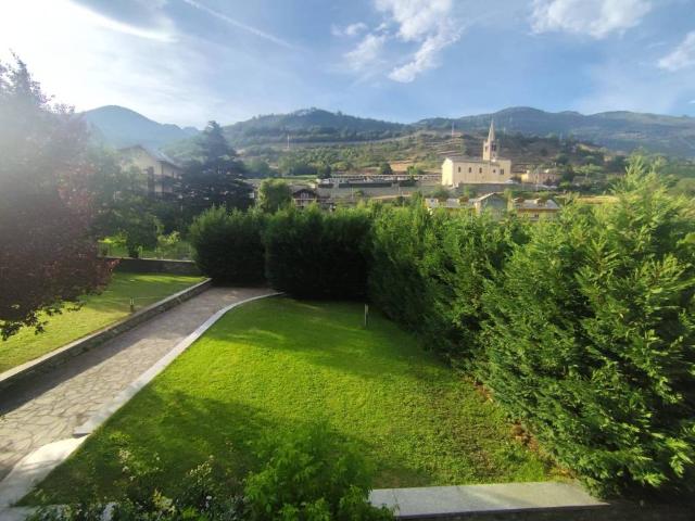 Villa Indipendente in vendita a La Bâtise, Nus