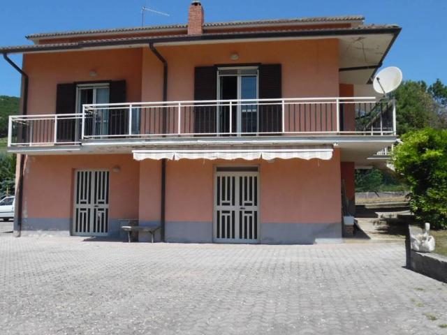 Villa Indipendente in vendita a Nusco, Campania