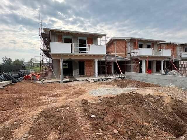 Villa Indipendente in vendita a Nuvolento, Brescia