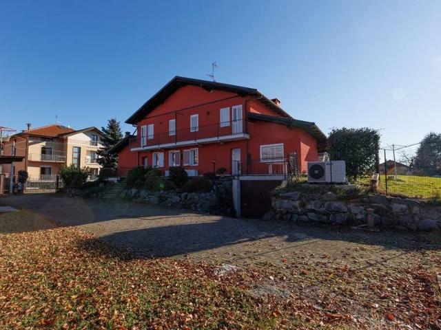 Villa Indipendente in vendita a Piemonte, Biella