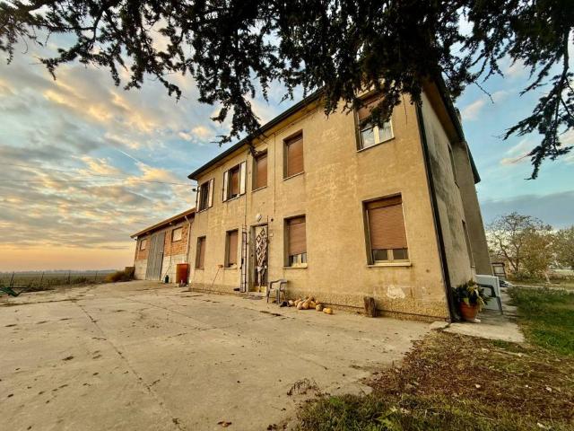 Villa Indipendente in vendita a Occhiobello, Veneto