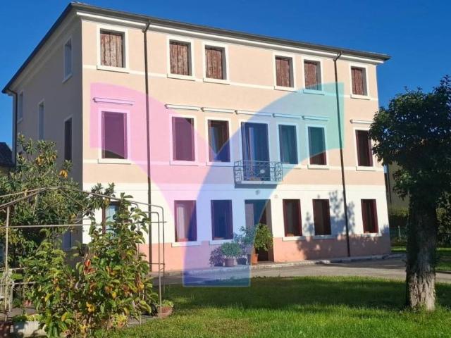 Villa Indipendente in vendita a Oderzo, Veneto