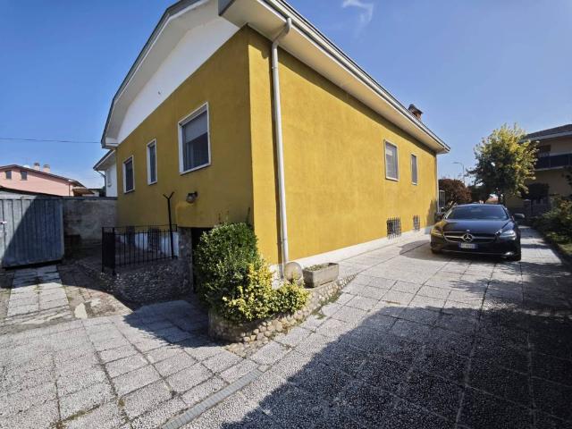 Villa Indipendente in vendita a Offanengo, Lombardia