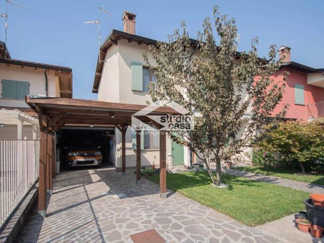 Villa Indipendente in vendita a Offanengo, Lombardia