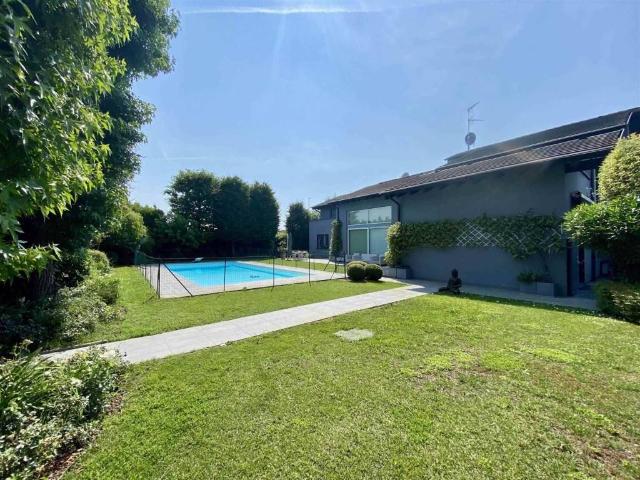 Villa Indipendente in vendita a Offlaga, Lombardia