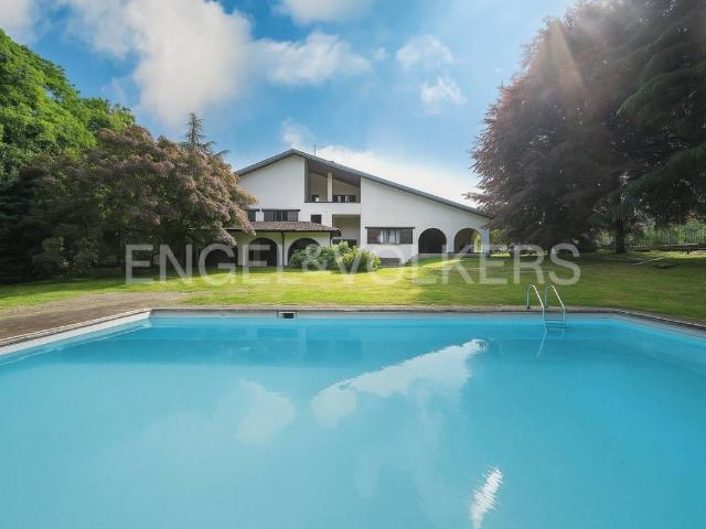 Villa Indipendente in vendita a Oggiona Con Santo Stefano, Lombardia