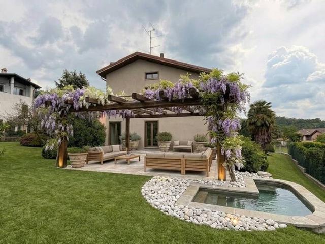 Villa Indipendente in vendita a Imberido, Oggiono