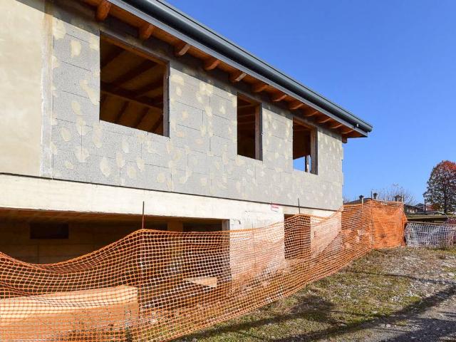 Villa Indipendente in vendita a Molera, Oggiono