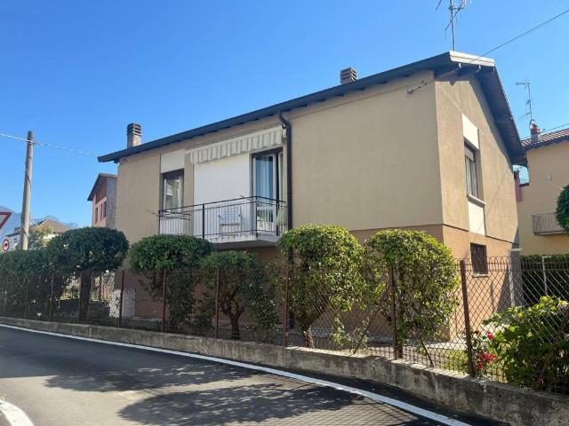 Villa Indipendente in vendita a Pesiago, Oggiono