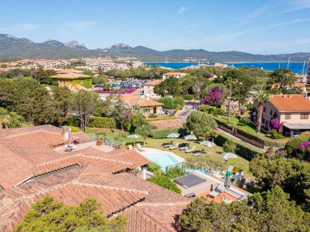 Villa Indipendente in vendita a San Pantaleo, Sardigna/Sardegna
