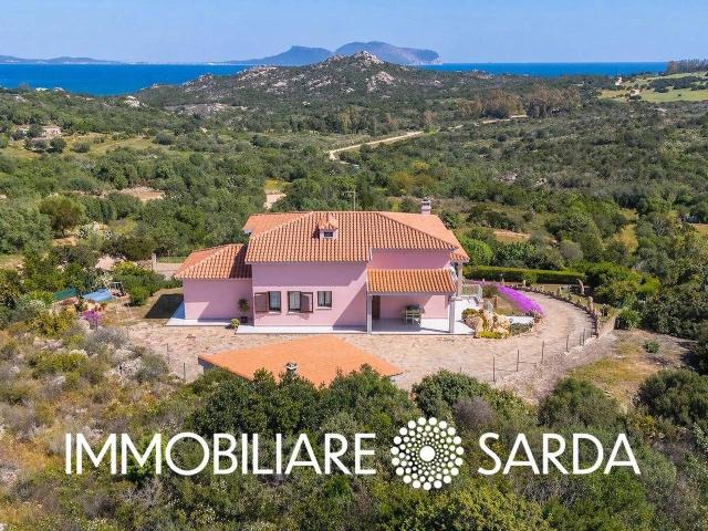 Villa Indipendente in vendita a San Pantaleo, Sardigna/Sardegna