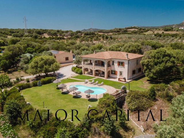 Villa Indipendente in vendita a Sa Minda Noa, San Pantaleo