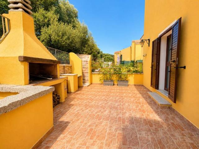 Villa Indipendente in vendita a San Pantaleo, Sardigna/Sardegna
