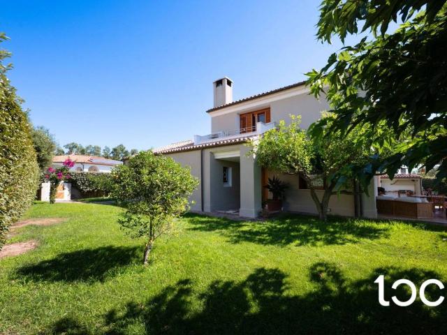 Villa Indipendente in vendita a San Pantaleo, Sardigna/Sardegna