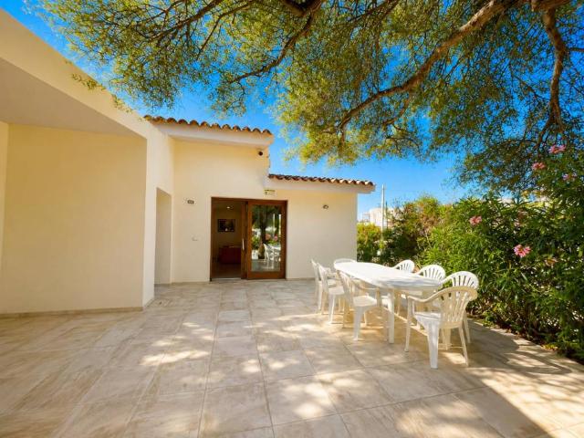 Villa Indipendente in vendita a San Pantaleo, Sardigna/Sardegna