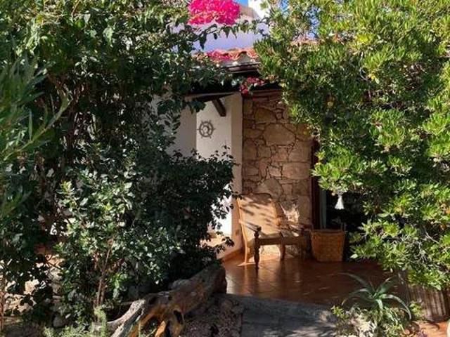 Villa Indipendente in vendita a San Pantaleo, Sardigna/Sardegna