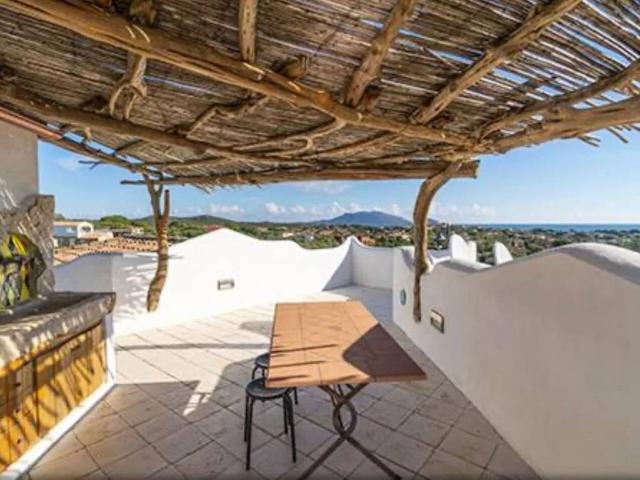 Villa Indipendente in vendita a San Pantaleo, Sardigna/Sardegna