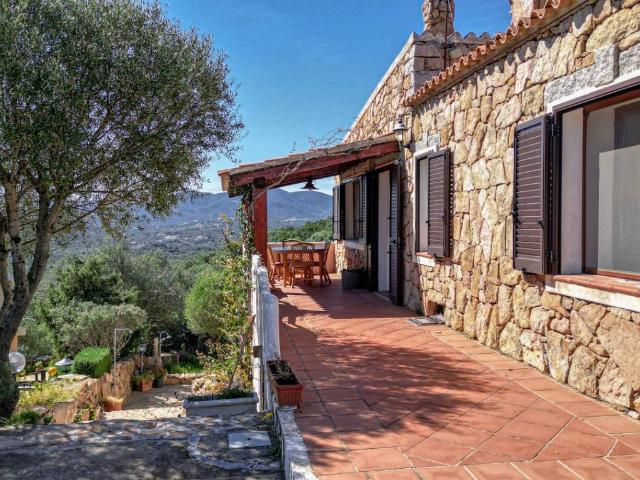 Villa Indipendente in vendita a San Pantaleo, Sardigna/Sardegna