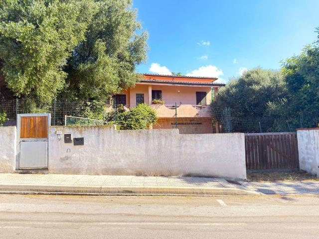 Villa Indipendente in vendita a Sa Minda Noa, San Pantaleo