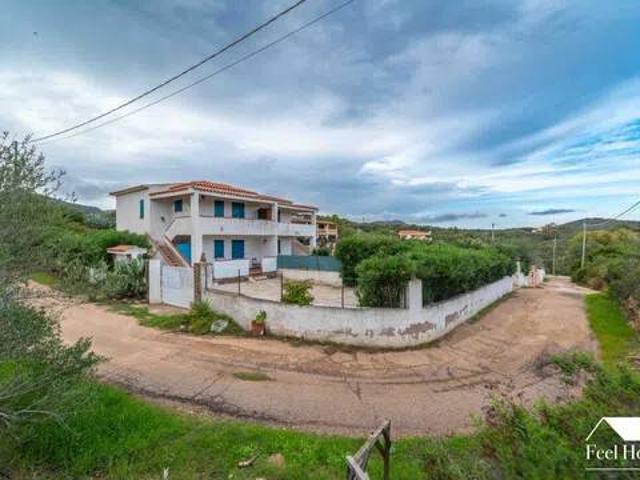 Villa Indipendente in vendita a San Pantaleo, Sardigna/Sardegna