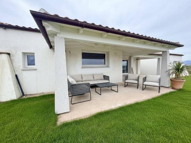 Villa Indipendente in vendita a Lido del Sole, San Pantaleo
