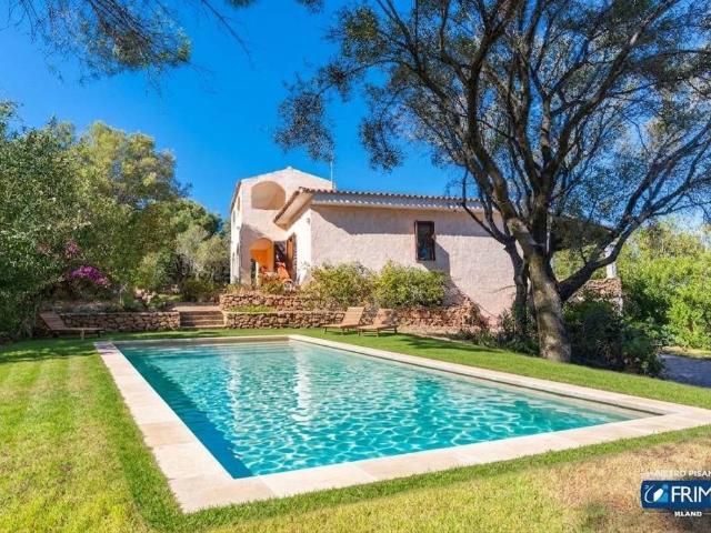 Villa Indipendente in vendita a Residence Ginepro, San Pantaleo