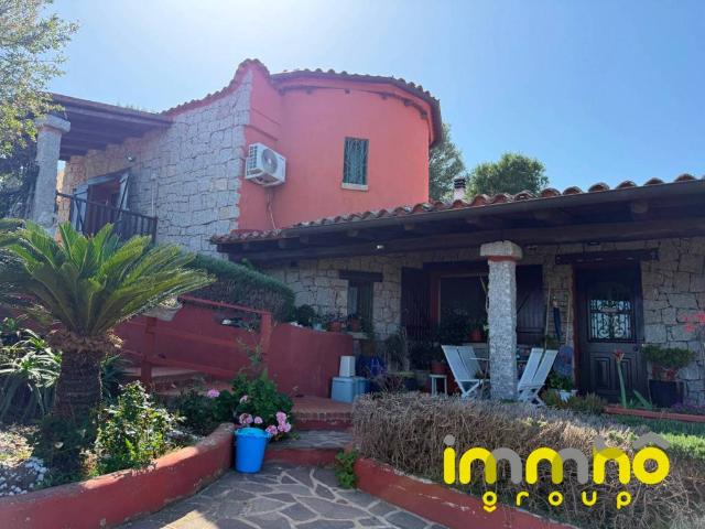 Villa Indipendente in vendita a San Pantaleo, Sardigna/Sardegna