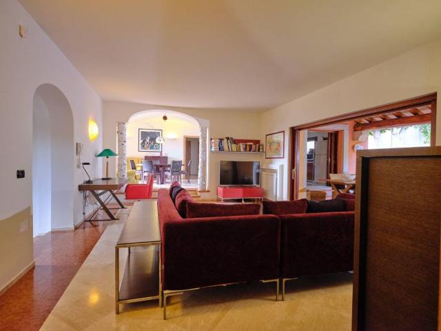Villa Indipendente in vendita a San Pantaleo, Sardigna/Sardegna