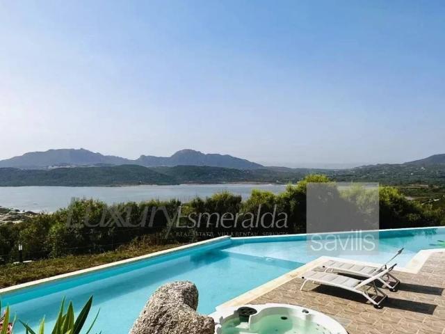 Villa Indipendente in vendita a San Pantaleo, Sardigna/Sardegna
