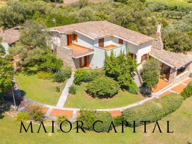 Villa Indipendente in vendita a San Pantaleo, Sardigna/Sardegna