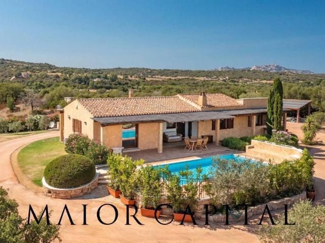 Villa Indipendente in vendita a San Pantaleo, Sardigna/Sardegna