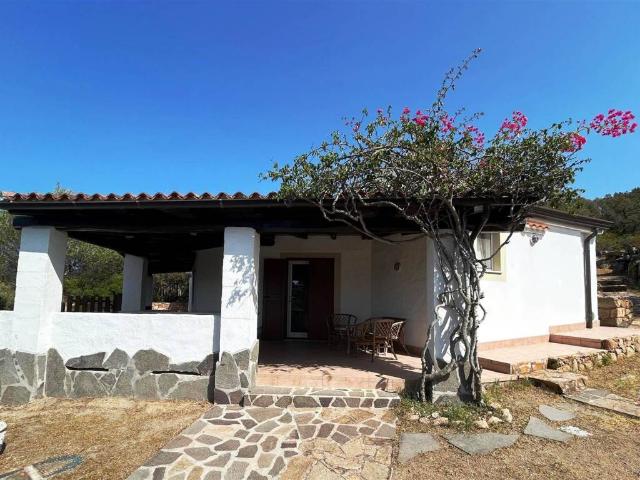 Villa Indipendente in vendita a San Pantaleo, Sardigna/Sardegna
