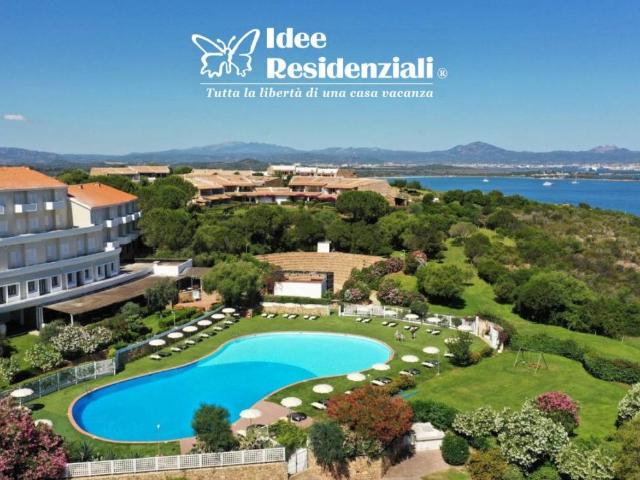 Villa Indipendente in vendita a Punta Ceraso, San Pantaleo