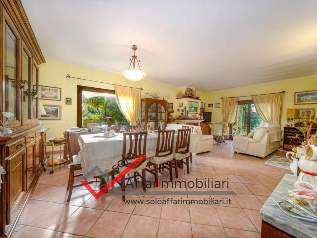 Villa Indipendente in vendita a San Pantaleo, Sardigna/Sardegna
