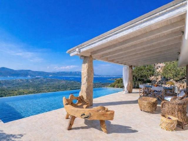 Villa Indipendente in vendita a San Pantaleo, Sardigna/Sardegna