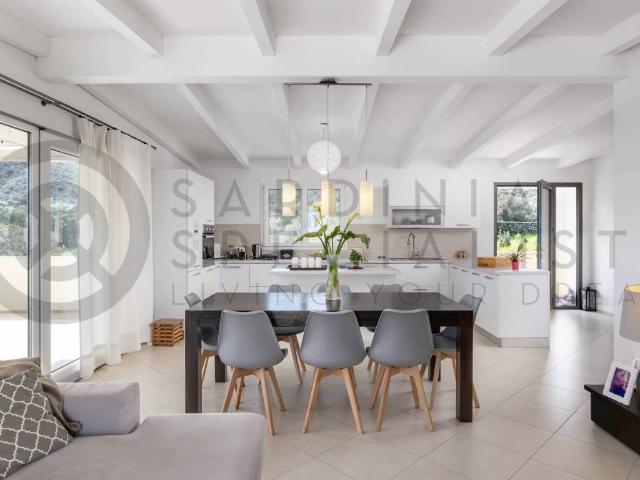 Villa Indipendente in vendita a San Pantaleo, Sardigna/Sardegna